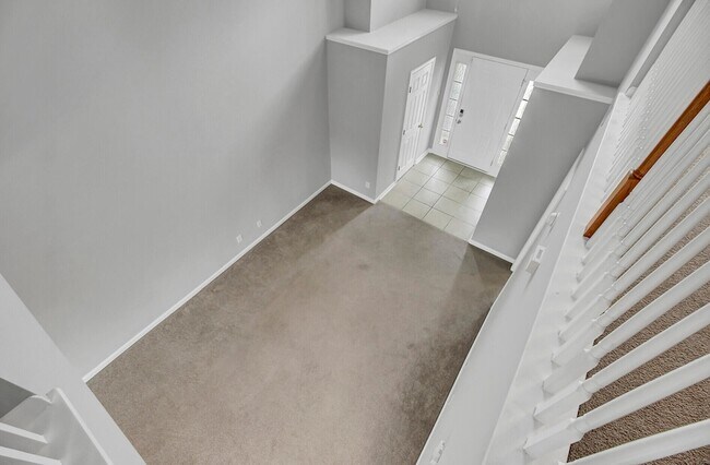 Building Photo - 9160 Maple Grove Dr