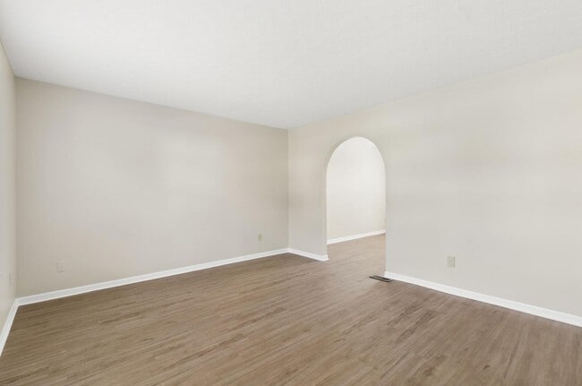 Building Photo - 4611 Thornoak Dr