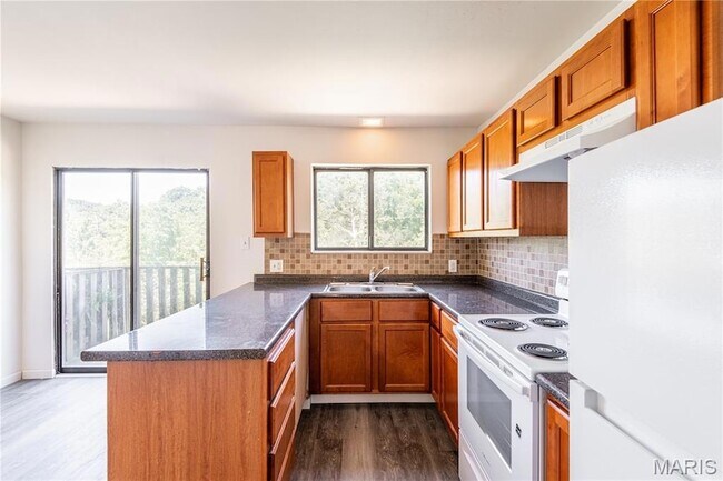 Building Photo - 3017 Pembroke Ln