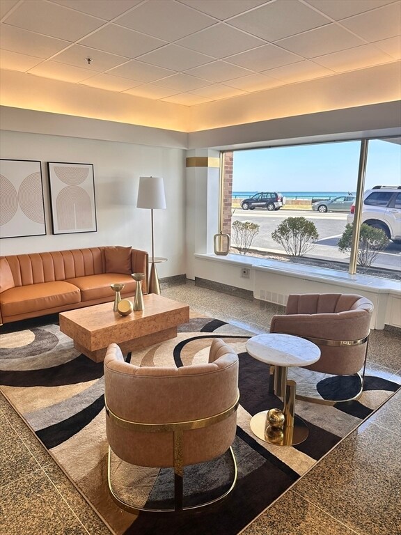 Building Photo - 300 Lynn Shore Dr