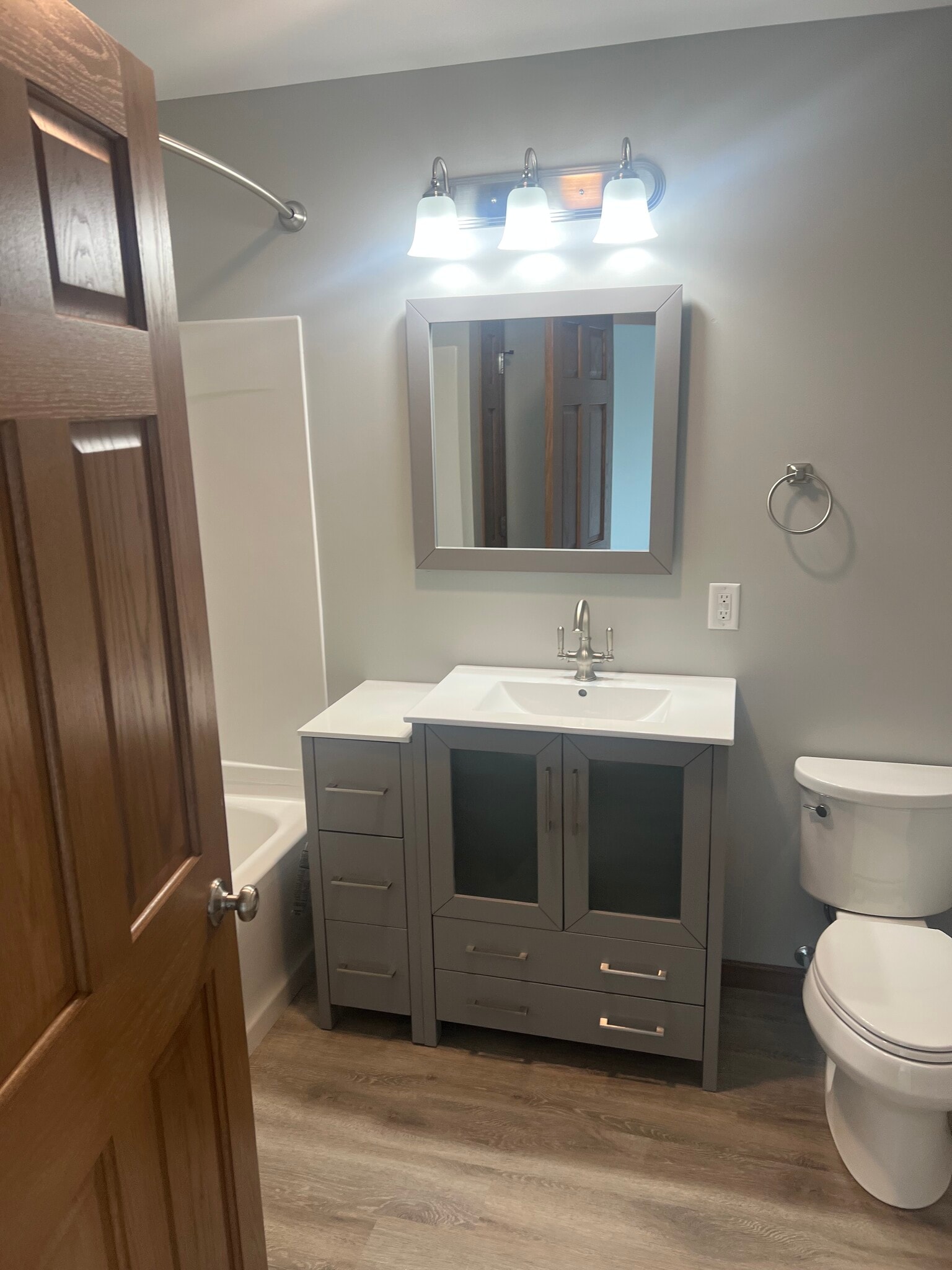Bathroom - 119 N Main St