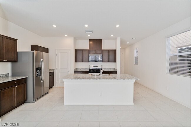 Building Photo - 9079 Vesey Ave