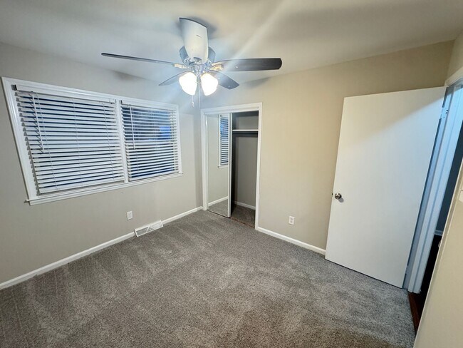 Building Photo - Caldwell Duplex