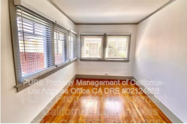 Building Photo - 1734 Cabrillo Ave