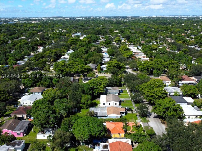 Building Photo - 760 NW 126th St