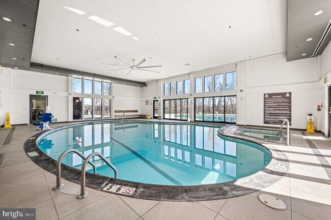 Building Photo - 11208 Valley Forge Cir