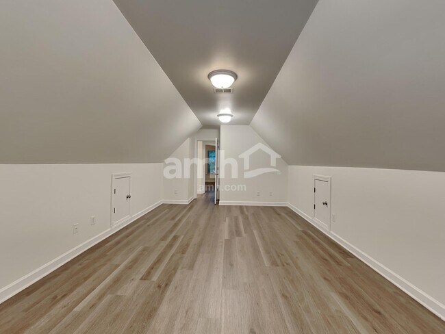 Building Photo - 4610 Baylor St