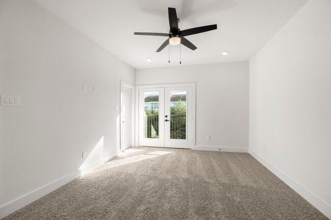 Building Photo - 6326 Del Rio St