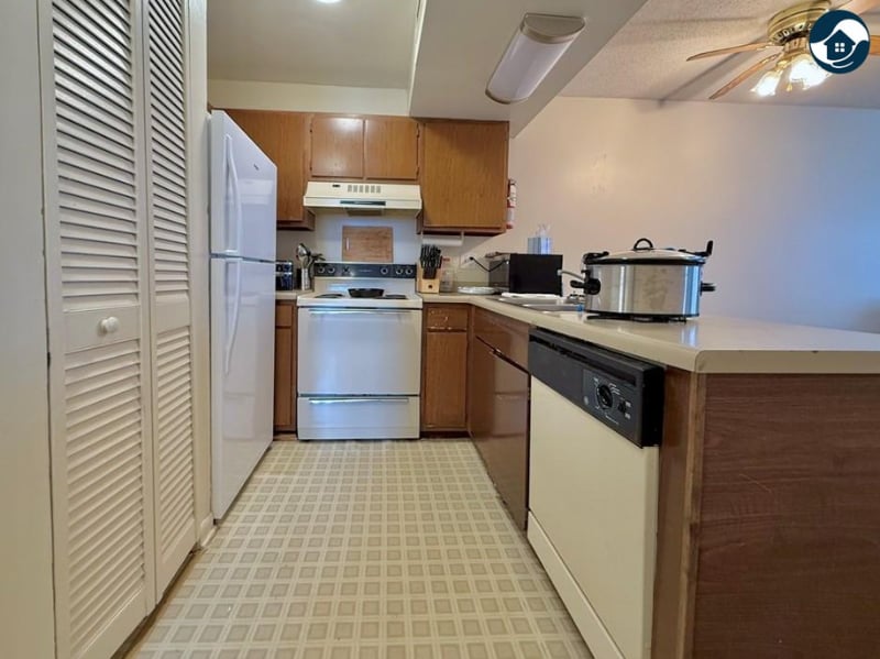 Building Photo - 229 E King St