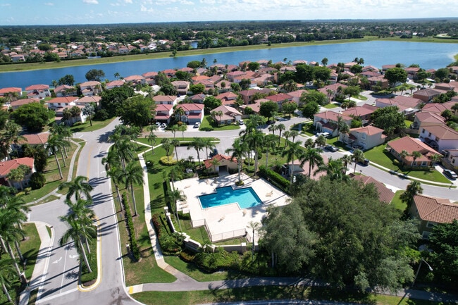 Building Photo - 10651 Buttonwood Lake Dr