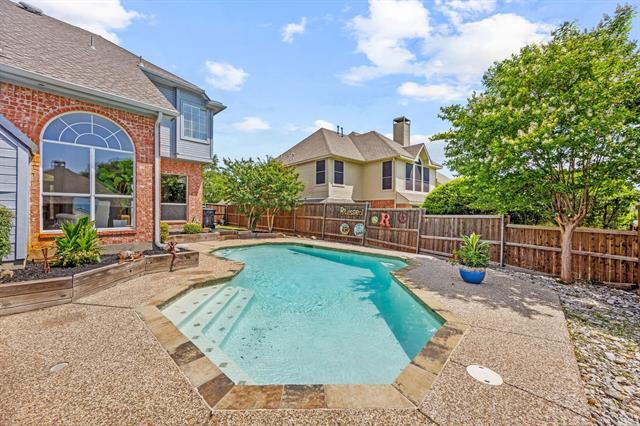 Building Photo - 2713 Creek Crossing Dr