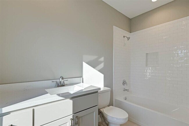 Building Photo - 25242 Calhoun Creek Dr