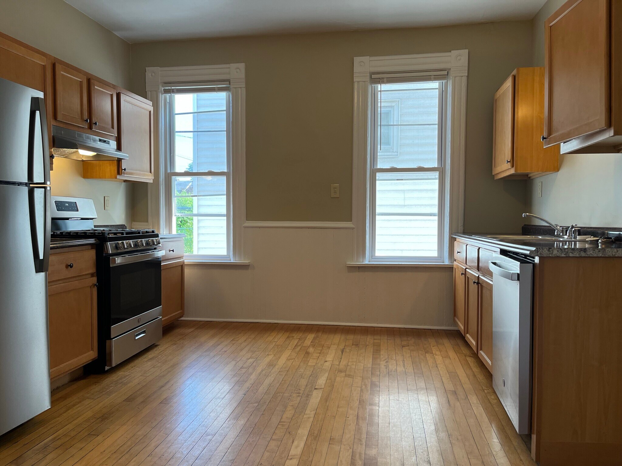 Building Photo - 3104 S Griffin Ave