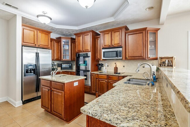 Building Photo - 523 Murray Fork Dr