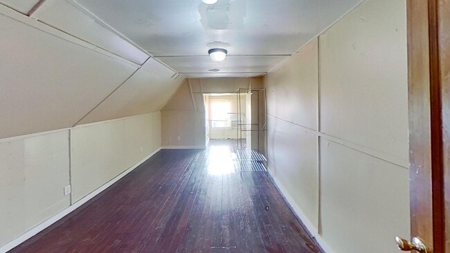 Building Photo - 1510 Summit St