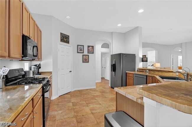 Building Photo - 11801 Pine Timber Ln