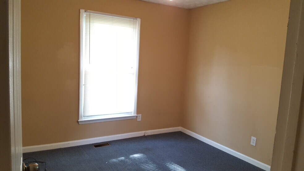 Building Photo - 3229 Catskill Ct