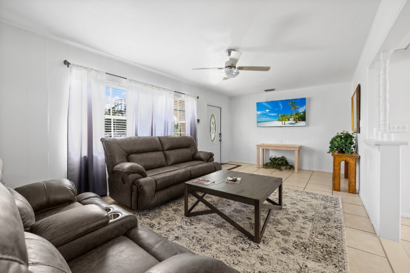 Building Photo - 4530 Underwood Dr