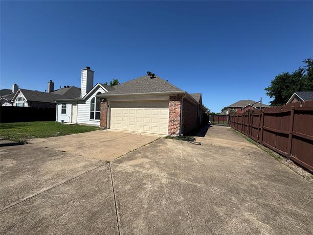 Building Photo - 1418 Jennifer Dr