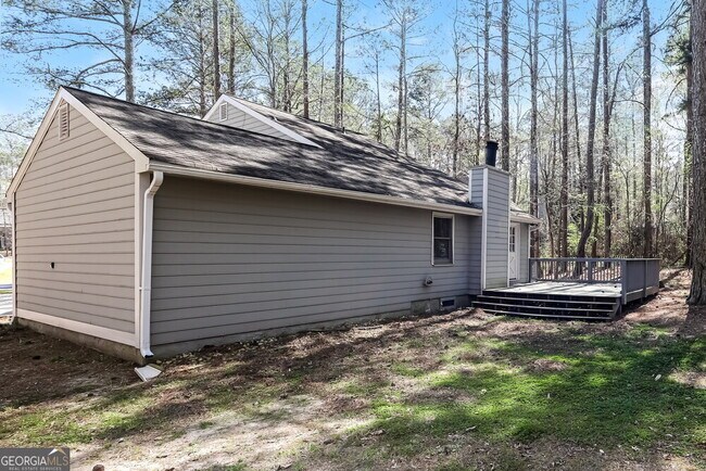 Building Photo - 1398 Lakeview Pkwy