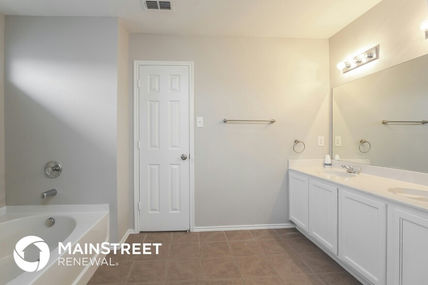 Building Photo - 16705 Windthorst Way