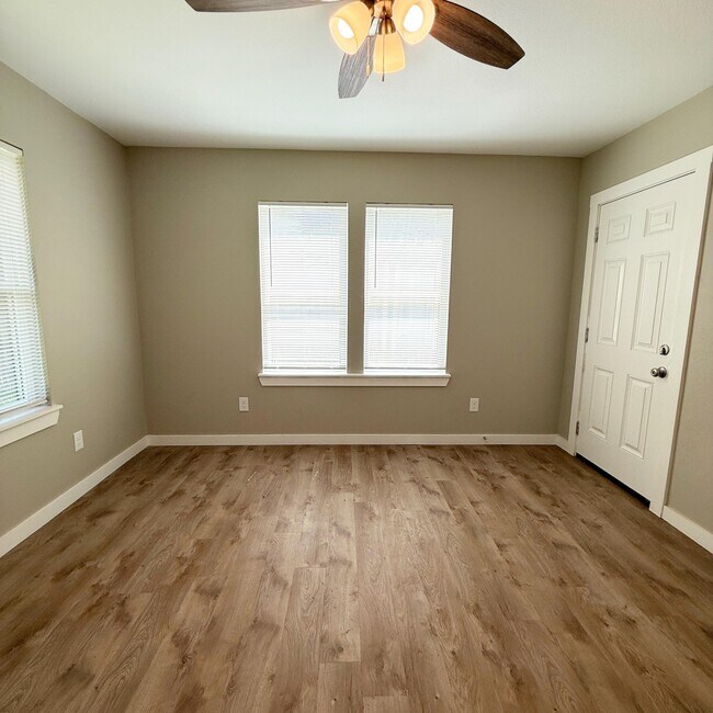 Building Photo - 2222 16th St