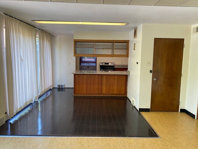 Building Photo - Incredibly Unique Property in the Heart of Shadyside!