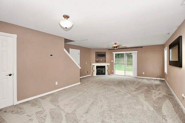 Building Photo - 5227 Silabert Ave