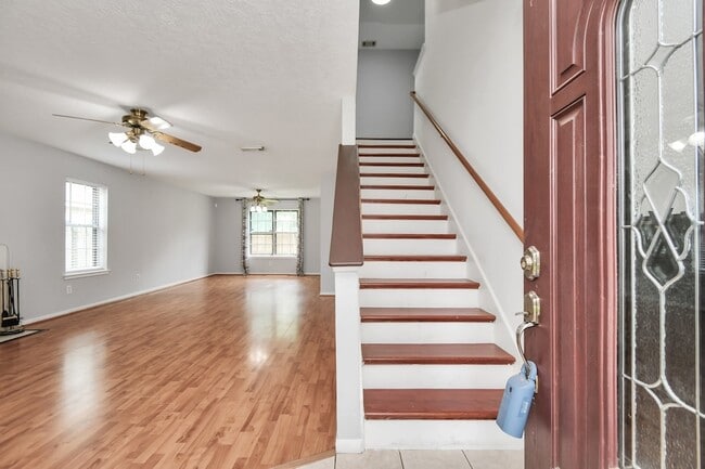 Building Photo - 2707 Blue Mist Dr