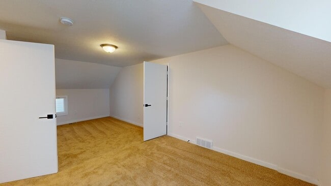 Building Photo - IMMACULATE - Clark / Fulton Area - 3 Bedrooms - 3 Baths - Single Family Home