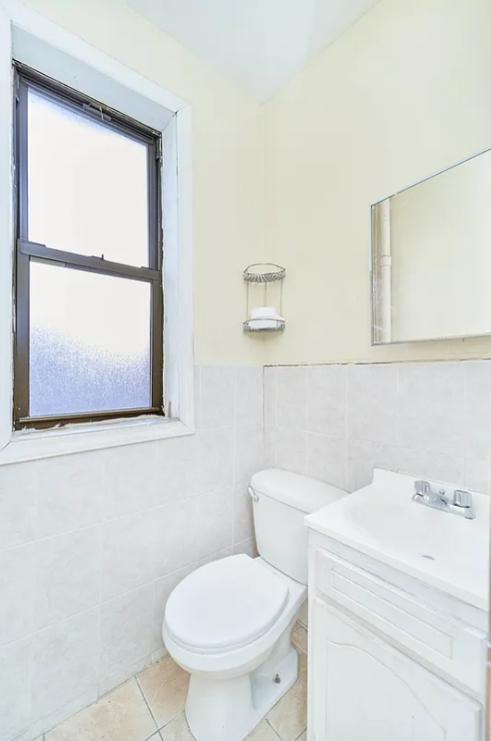 Building Photo - 501 W 135th St