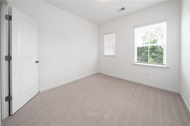 Building Photo - 307 Danville Ave