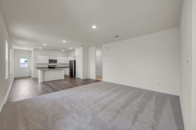 Building Photo - 15009 Ronan Dr