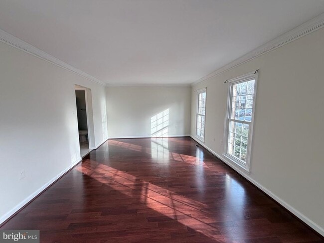 Building Photo - 5900 Parenham Way