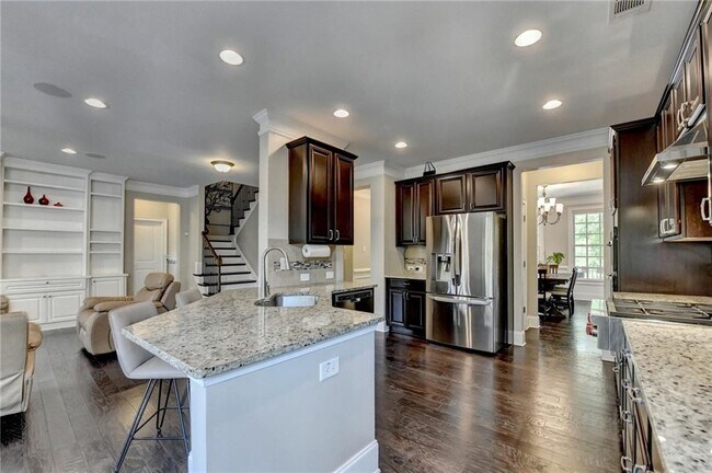 Building Photo - 11653 Parkside Ave