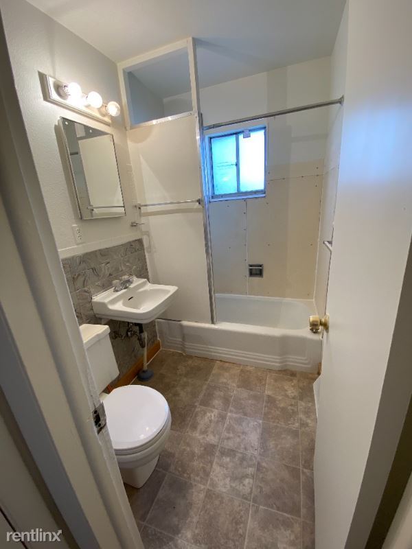 Building Photo - 2 br, 1 bath House - 644 S Perry St