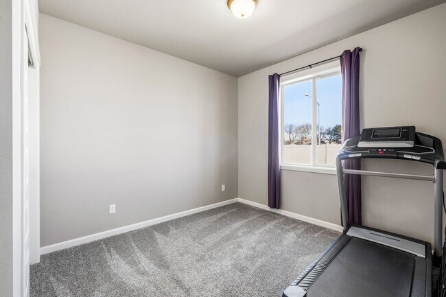 Building Photo - 3 bed 2 bath Home for Rent-Quincy