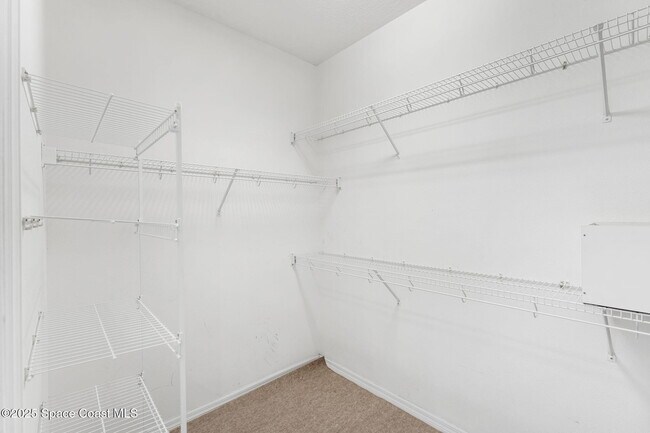Building Photo - 1774 Sun Gazer Dr