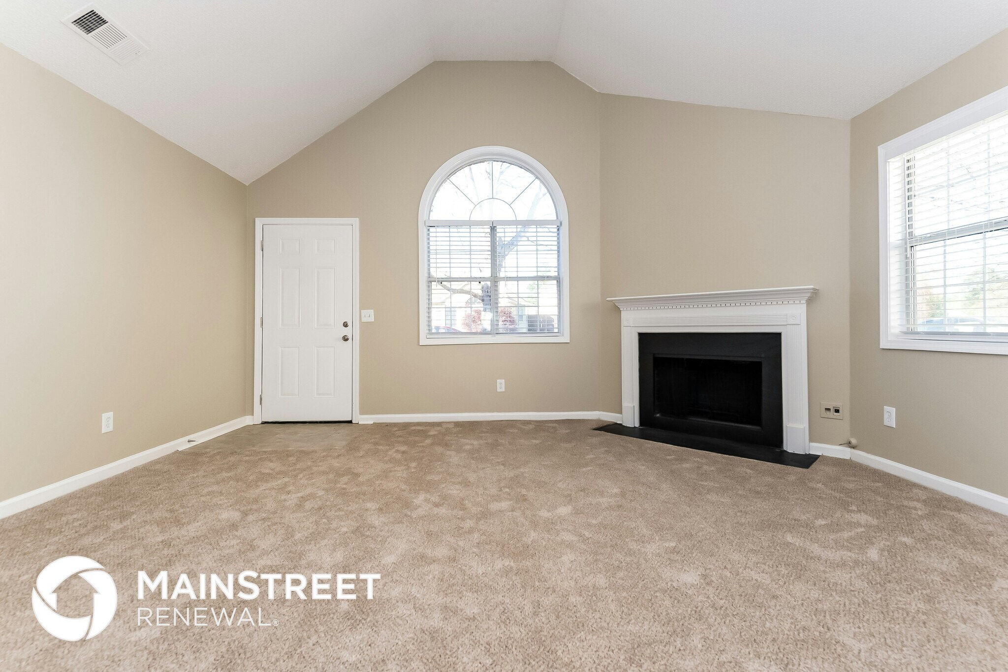 Building Photo - 3675 Sapphire Ct