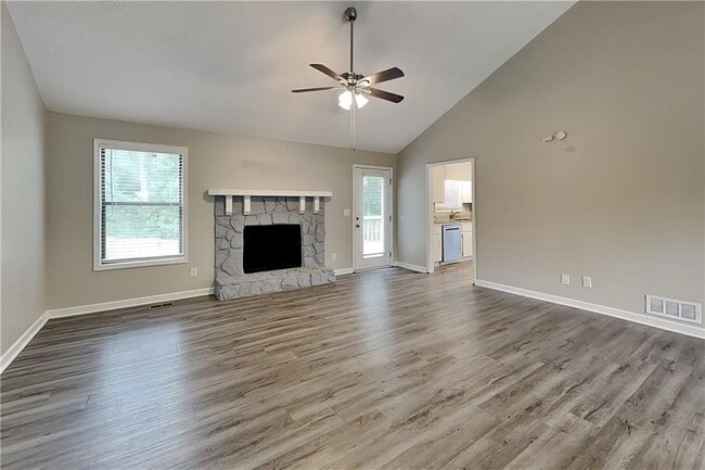 Building Photo - 6606 Catawba Dr