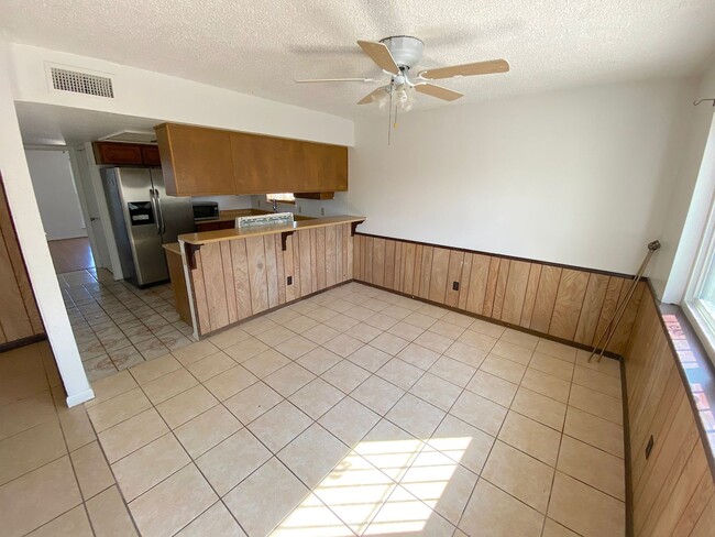 Building Photo - Northeast El Paso 3 Bed Refrig A/C