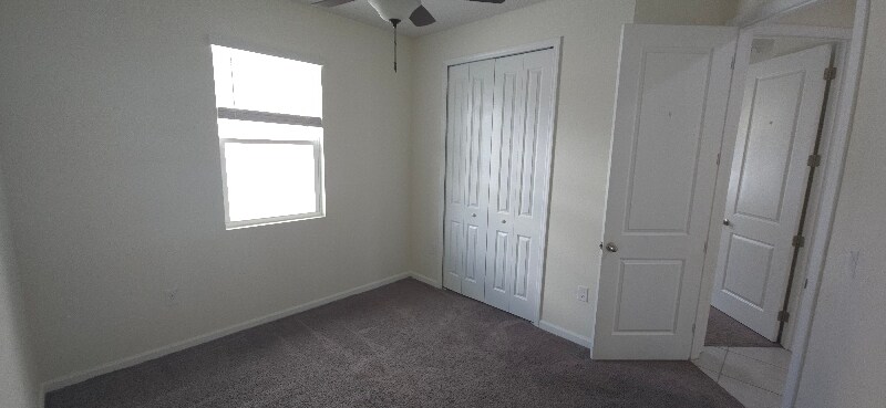 Building Photo - 5631 Western Sun Dr