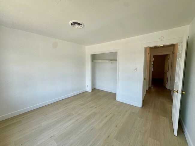 Building Photo - 1101 Hall