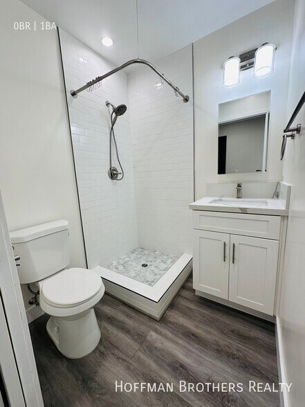 Building Photo - 1847 Winona Blvd