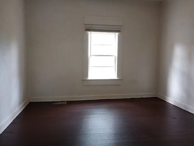 Building Photo - 2 Bedroom 1 Bathroom in Greer. SC