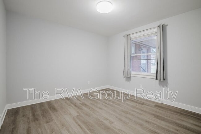 Building Photo - 4930 Bethlehem Rd