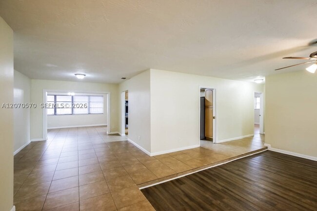 Building Photo - 5313 SW 118th Ave