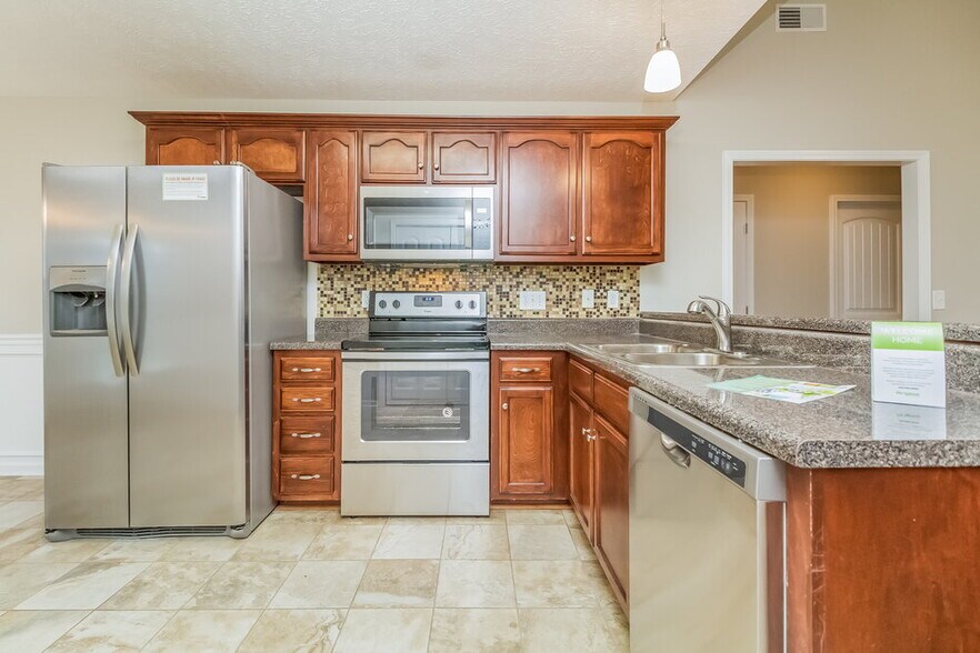 Building Photo - 3360 Cornerstone Dr