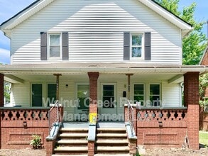 Building Photo - 1911 E 34th St