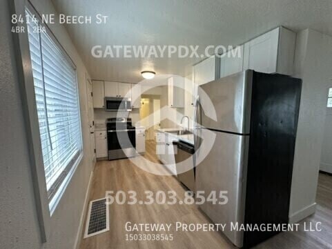 Building Photo - 8414 NE Beech St